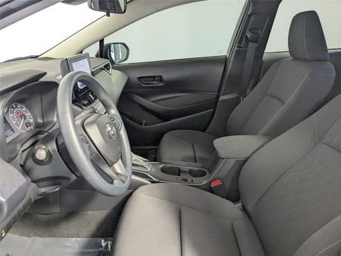 Certified 2023 Toyota Corolla LE image 10