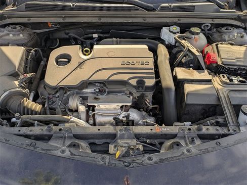 Used 2023 Chevrolet Malibu LT image 30