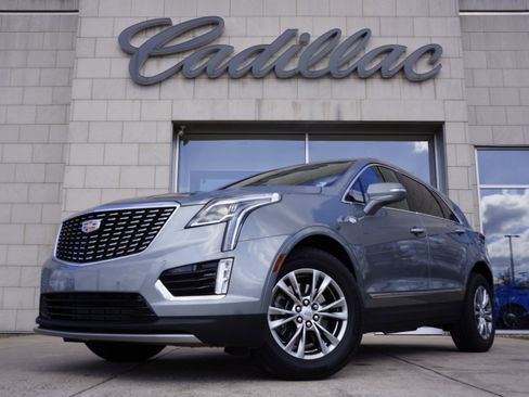 New 2025 Cadillac XT5 Luxury image 11
