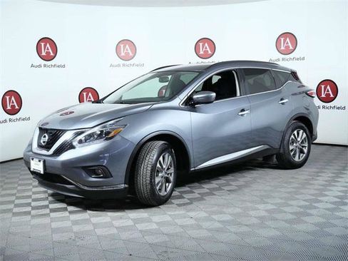 Used 2018 Nissan Murano SV image 4