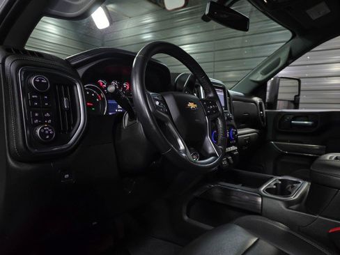Used 2022 Chevrolet Silverado 3500 LTZ image 14