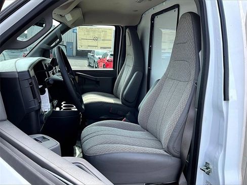 New 2025 Chevrolet Express 3500 w/ Power Convenience Package image 9