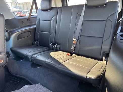Used 2020 Chevrolet Suburban Premier image 32