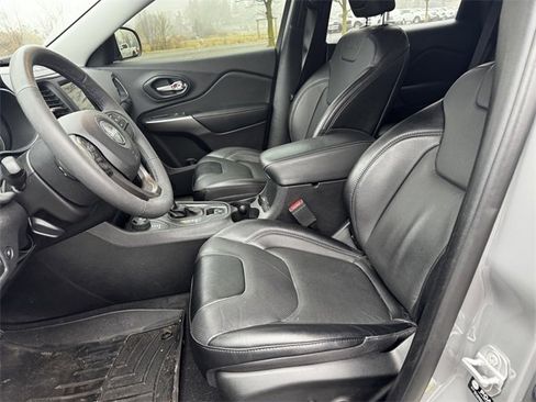 Certified 2022 Jeep Cherokee Latitude Lux image 22