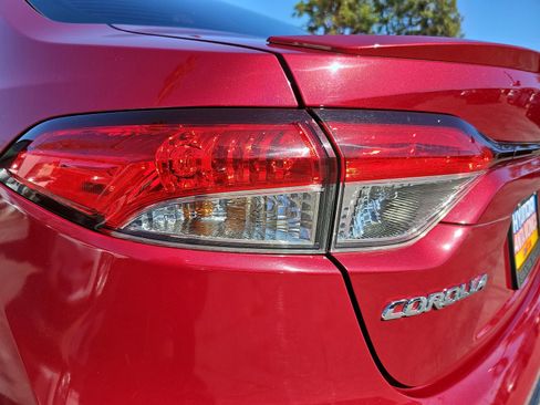 Used 2022 Toyota Corolla SE FWD image 37