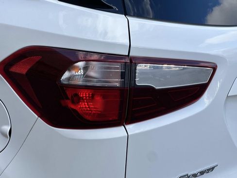 Used 2019 Ford EcoSport SES w/ SES Black Appearance Package image 6