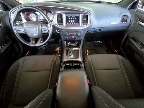 Used 2021 Dodge Charger SXT w/ Blacktop Package image 9