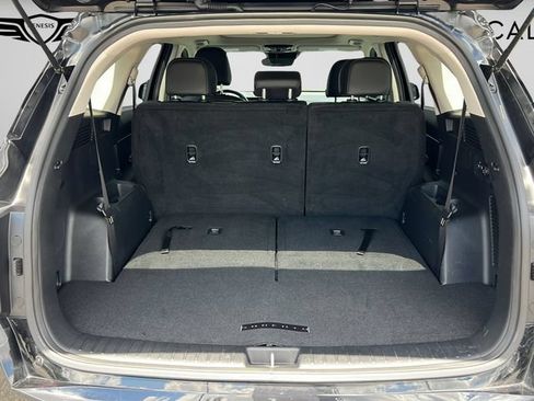 Used 2025 Kia Sorento S w/ Panoramic Sunroof Package FWD image 12