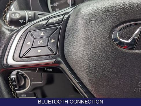 Used 2019 INFINITI QX30 AWD image 19