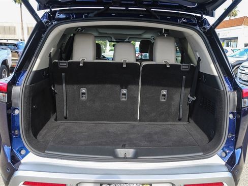 Certified 2024 Nissan Pathfinder SL w/ SL Premium Package image 25