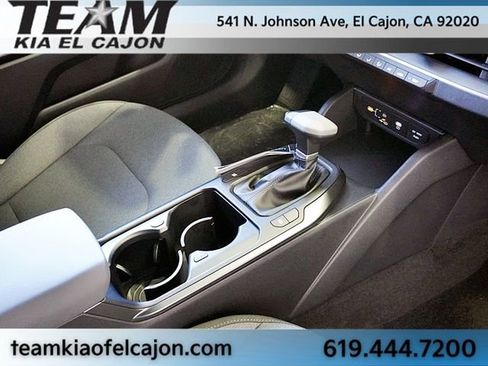 New 2026 Kia K4 LXS image 13