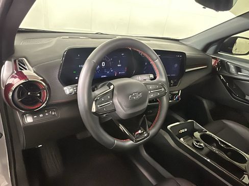Used 2025 Chevrolet Equinox RS w/ Safety and Technology Package AWD/4WD image 16