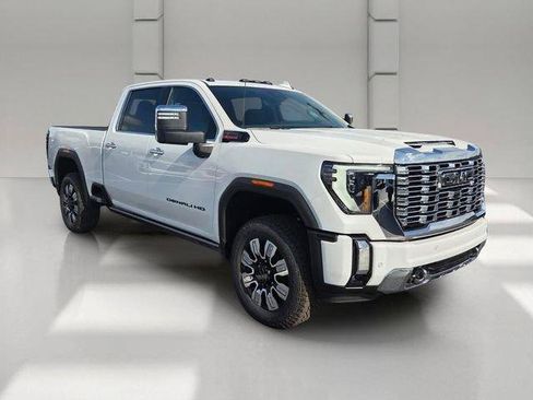 New 2026 GMC Sierra 2500 Denali w/ Denali Reserve Package AWD/4WD image 7