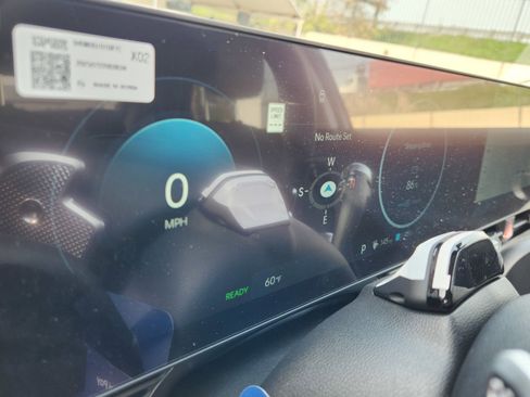 New 2026 Hyundai Ioniq 5 SEL image 18