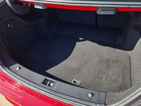 Used 2014 Mercedes-Benz C 250 Sedan image 32