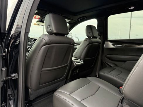 Used 2025 Cadillac XT6 Sport w/ Technology Package AWD/4WD image 25