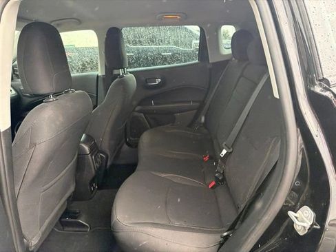 Used 2019 Jeep Compass Sport FWD image 13