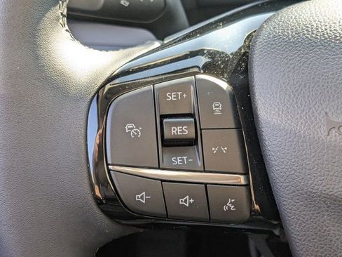 Used 2024 Ford Escape Platinum image 25