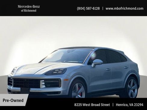 Used 2024 Porsche Cayenne S AWD/4WD image 1