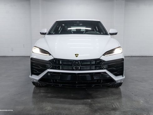 New 2025 Lamborghini Urus SE image 3