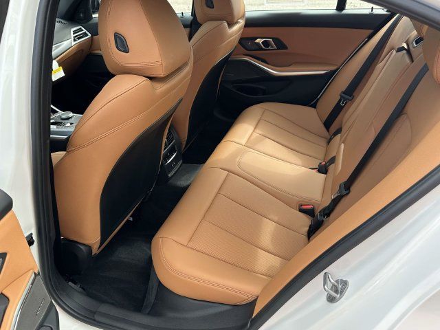 Used 2026 BMW 330i xDrive Sedan w/ M Sport Package AWD/4WD image 18