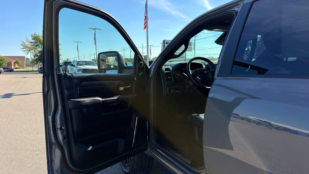 Used 2026 RAM 2500 Limited AWD/4WD image 8