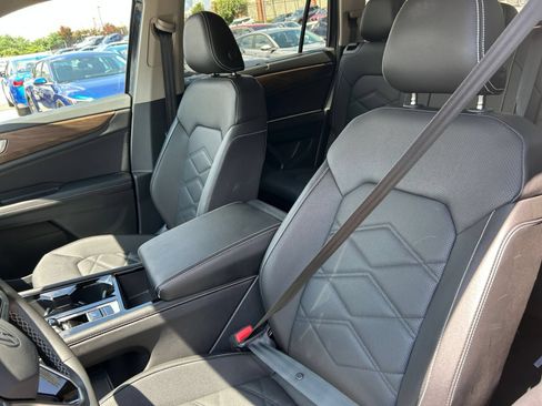 Used 2026 Volkswagen Atlas SE FWD image 33