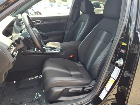 Used 2025 Honda Civic Sport image 12