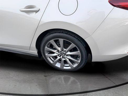 Used 2023 MAZDA MAZDA3 s image 9