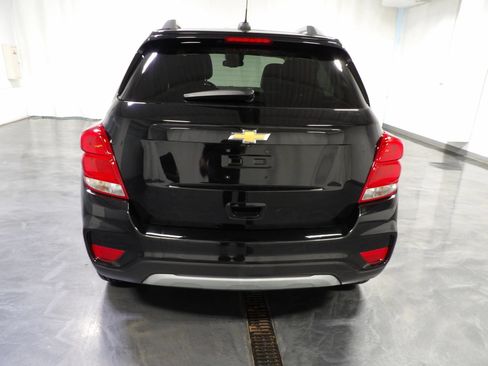 Used 2020 Chevrolet Trax LT w/ LT Convenience Package FWD image 5