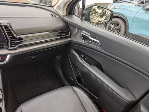 Certified 2023 Kia Sportage SX image 15