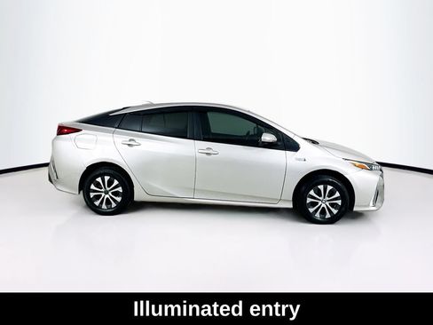 Used 2021 Toyota Prius Prime LE FWD image 8