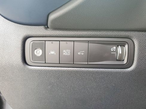 New 2026 Chevrolet Equinox EV LT image 22