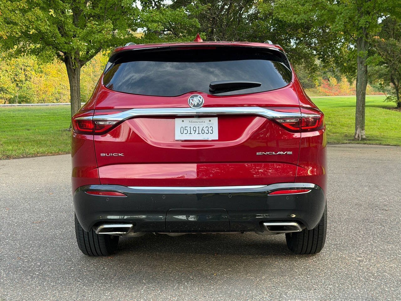 Used 2018 Buick Enclave Essence w/ Trailering Package FWD image 4
