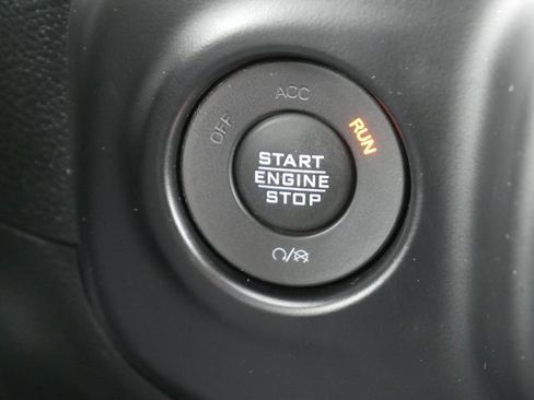 Used 2021 Jeep Wrangler Unlimited Sport image 26