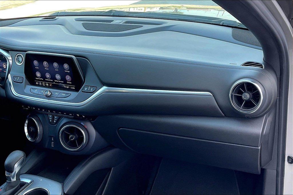 Used 2021 Chevrolet Blazer LT FWD image 15