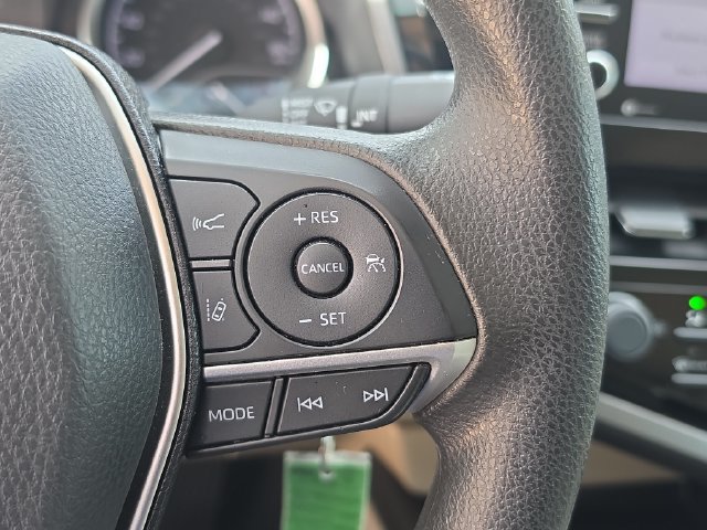 Used 2021 Toyota Camry LE FWD image 21