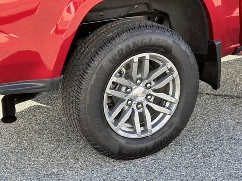 Certified 2024 Chevrolet Colorado LT w/ LT Convenience Package II image 8