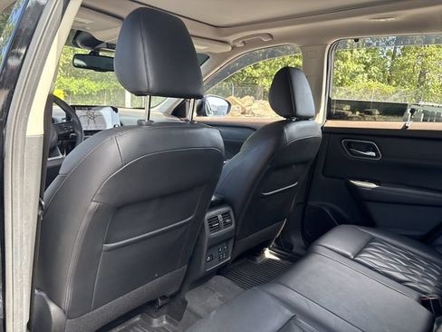Used 2021 Nissan Rogue Platinum FWD image 20
