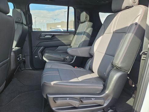 Used 2026 Chevrolet Suburban RST w/ Comfort Package AWD/4WD image 28