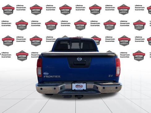 Used 2015 Nissan Frontier SV w/ SV Value Truck Package image 4