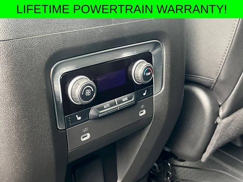 Used 2024 Chevrolet Tahoe High Country w/ Premium Package AWD/4WD image 12