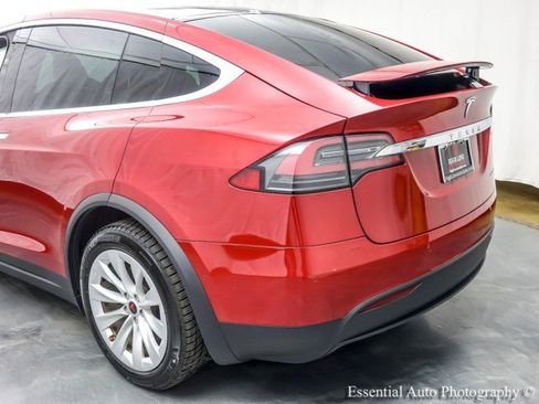 Used 2020 Tesla Model X Long Range image 10