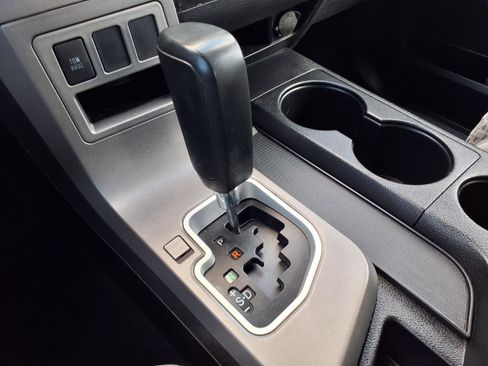 Used 2012 Toyota Tundra 2WD CrewMax w/ SR5 Pkg image 11