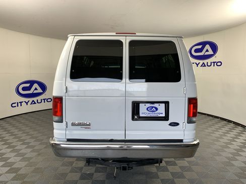 Used 2007 Ford E-350 and Econoline 350 Extended Wagon Super Duty RWD image 4