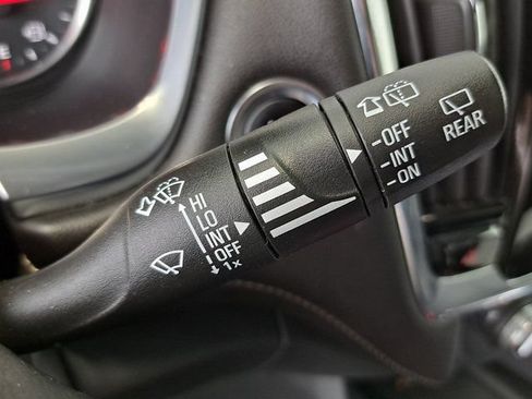 Used 2022 Chevrolet Traverse Premier w/ Redline Edition AWD/4WD image 10