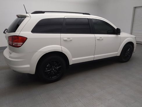 Used 2020 Dodge Journey SE w/ SE Popular Equipment Group image 10
