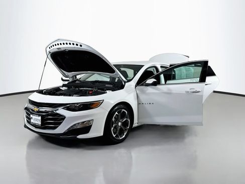 Used 2024 Chevrolet Malibu LT FWD image 16