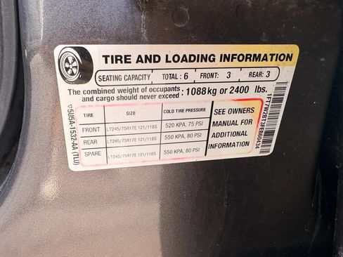 Used 2015 Ford F250 XL w/ Power Equipment Group AWD/4WD image 29