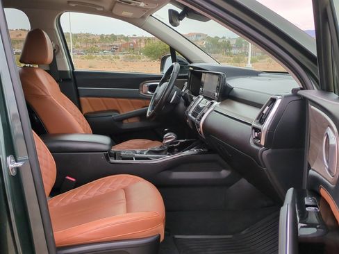 Used 2022 Kia Sorento SX Prestige w/ Rust Color Package image 32